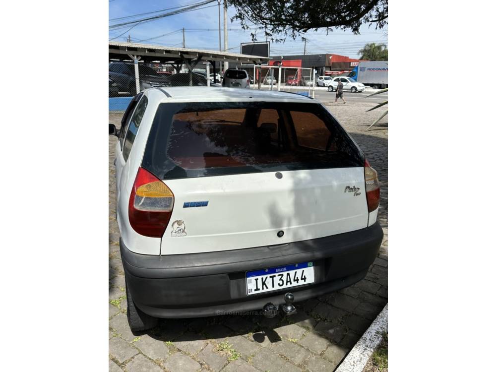 FIAT - PALIO - 2003/2003 - Branca - R$ 12.900,00