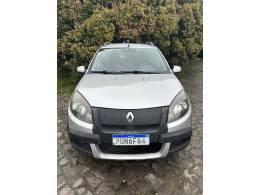 RENAULT - SANDERO - 2014/2014 - Prata - R$ 39.900,00