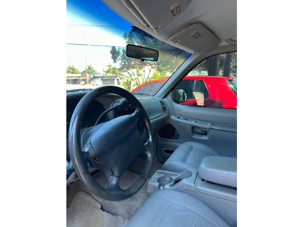 FORD - EXPLORER - 1997/1998 - Vermelha - Sob Consulta