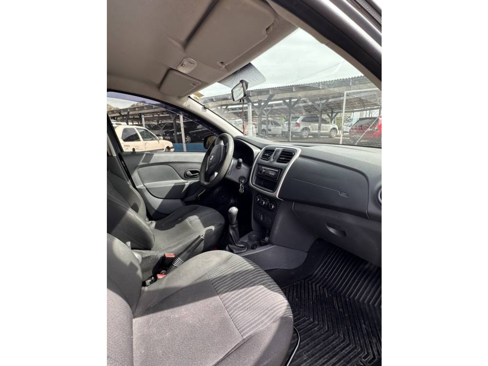 RENAULT - LOGAN - 2014/2015 - Cinza - R$ 34.900,00