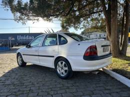CHEVROLET - VECTRA - 1998/1998 - Branca - R$ 18.900,00